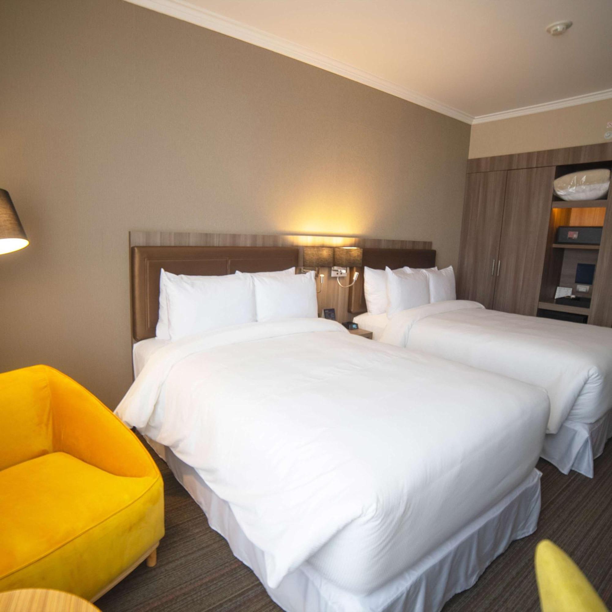 Hotel Doubletree By Hilton Trujillo Encalada Exterior foto