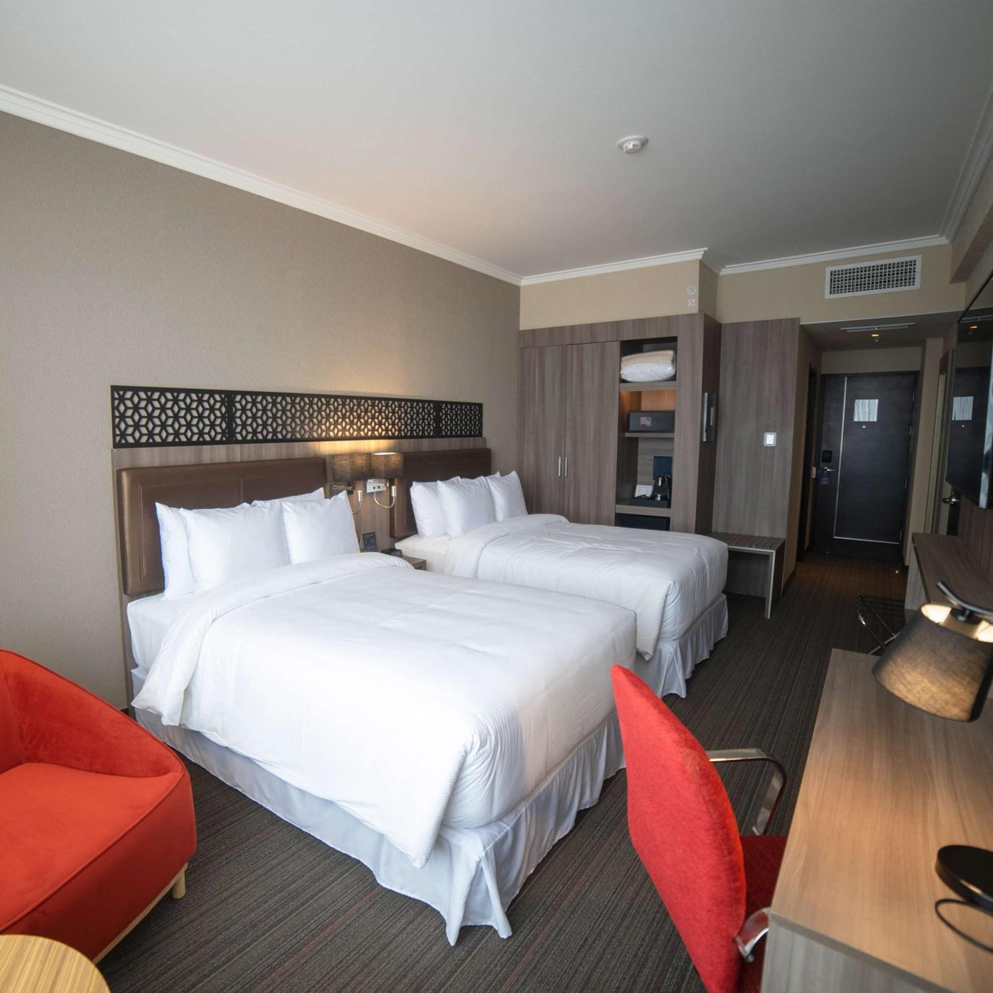 Hotel Doubletree By Hilton Trujillo Encalada Exterior foto